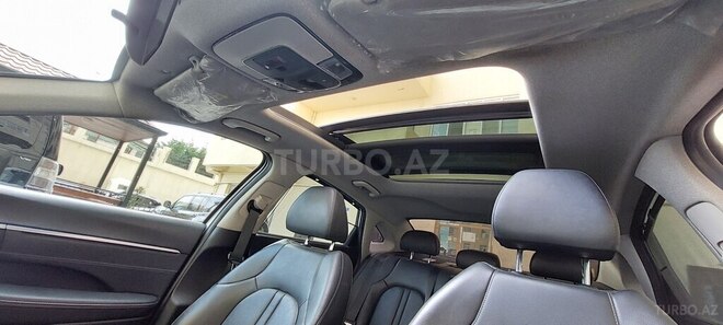 Hyundai Sonata-15