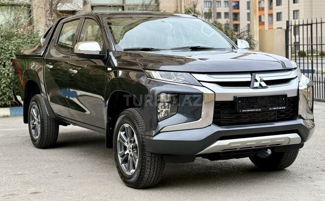 Mitsubishi L200 2020, 32,000 km - 2.4 l - Bakı