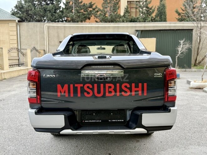 Mitsubishi L200 2020, 32,000 km - 2.4 l - Bakı
