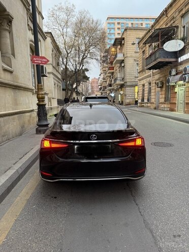 Lexus ES 300h-2