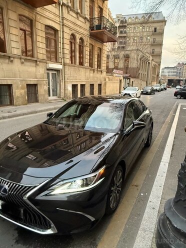 Lexus ES 300h-6