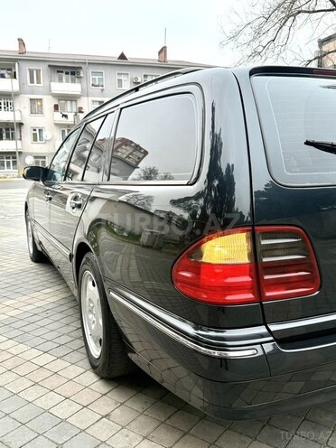 Mercedes E 220 d 2000, 310,000 km - 2.2 l - Sumqayıt
