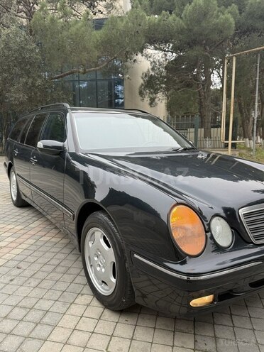 Mercedes E 220 d 2000, 310,000 km - 2.2 l - Sumqayıt
