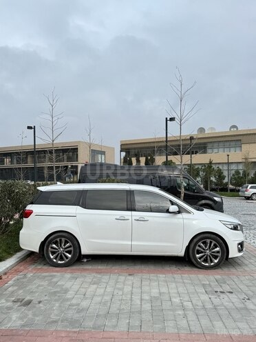 Kia Carnival 2016, 240,000 km - 2.2 l - Bakı