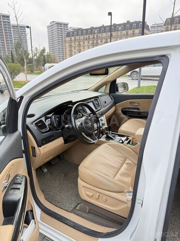 Kia Carnival 2016, 240,000 km - 2.2 l - Bakı