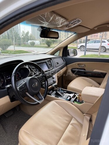 Kia Carnival 2016, 240,000 km - 2.2 l - Bakı
