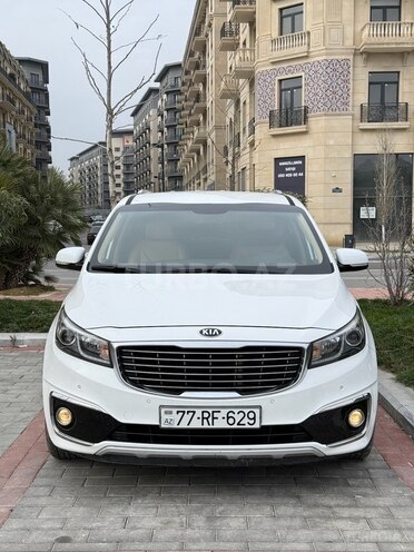 Kia Carnival 2016, 240,000 km - 2.2 l - Bakı