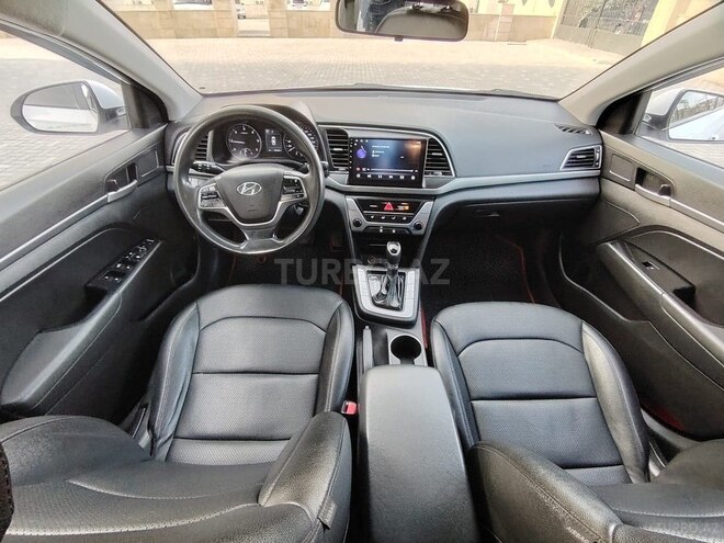 Hyundai Elantra 2015, 198,000 km - 1.6 л - Bakı