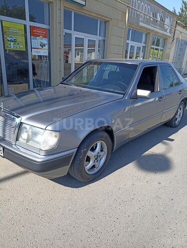 Mercedes E 300 d 1992, 89,000 km - 3.0 l - Biləsuvar