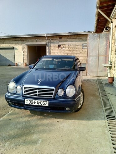 Mercedes E 200 1995, 225,000 km - 2.0 l - Lənkəran