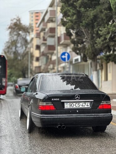 Mercedes E 220 1995, 350,000 km - 2.2 l - Bakı