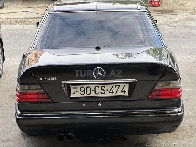 Mercedes E 220 1995, 350,000 km - 2.2 l - Bakı