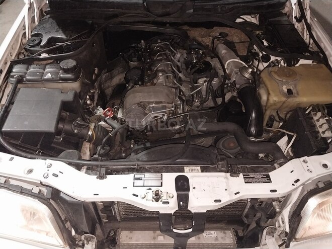 Mercedes C 220 1999, 280,000 km - 2.2 л - Bakı