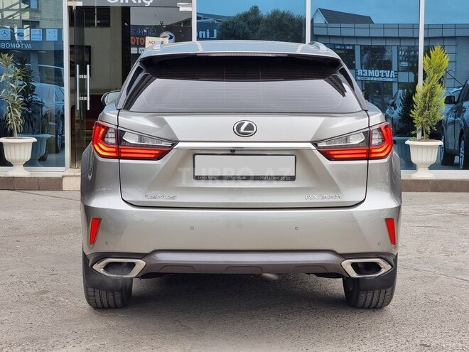 Lexus RX 200t-21