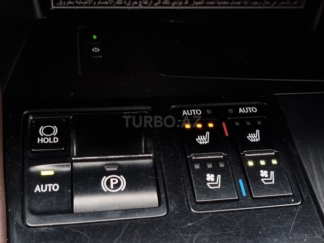 Lexus RX 200t-33