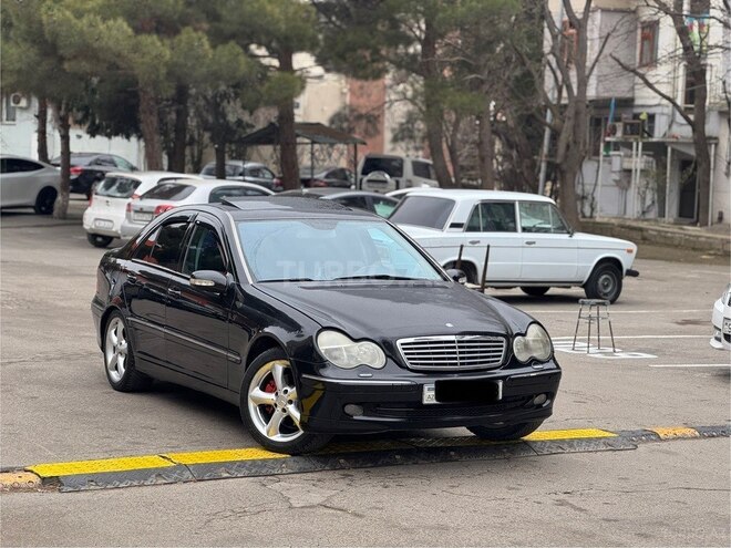 Mercedes C 240 2001, 245,444 km - 2.4 l - Bakı