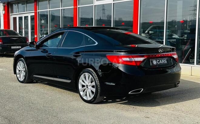 Hyundai Grandeur-9