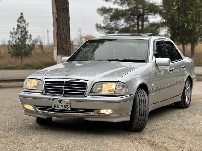 Mercedes C 240 1998, 250,000 km - 2.4 l - Salyan