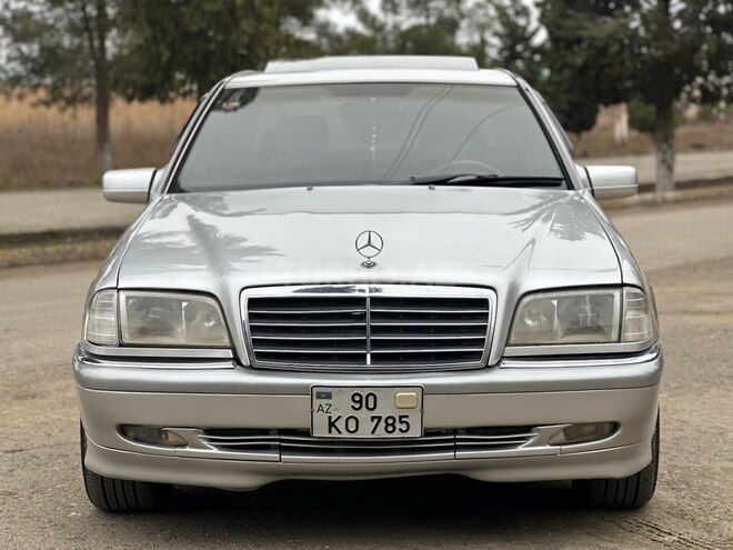 Mercedes C 240 1998, 250,000 km - 2.4 l - Salyan
