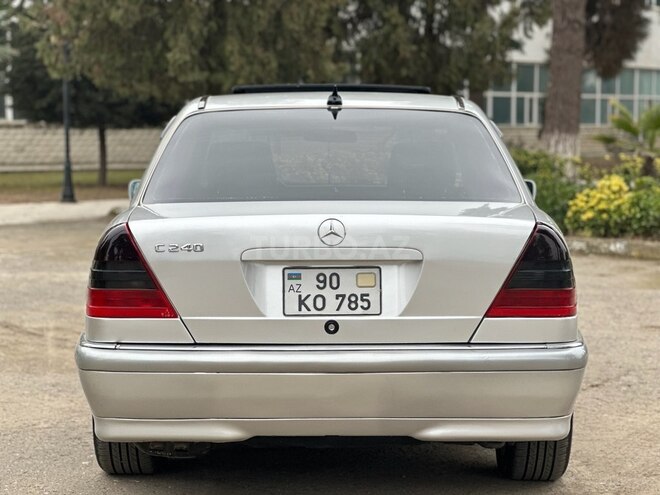 Mercedes C 240 1998, 250,000 km - 2.4 l - Salyan