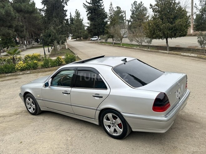 Mercedes C 240 1998, 250,000 km - 2.4 l - Salyan