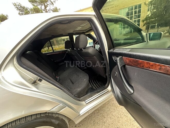 Mercedes C 240 1998, 250,000 km - 2.4 l - Salyan