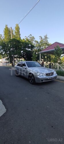 Mercedes C 240 2001, 200,000 km - 2.6 л - Yevlax
