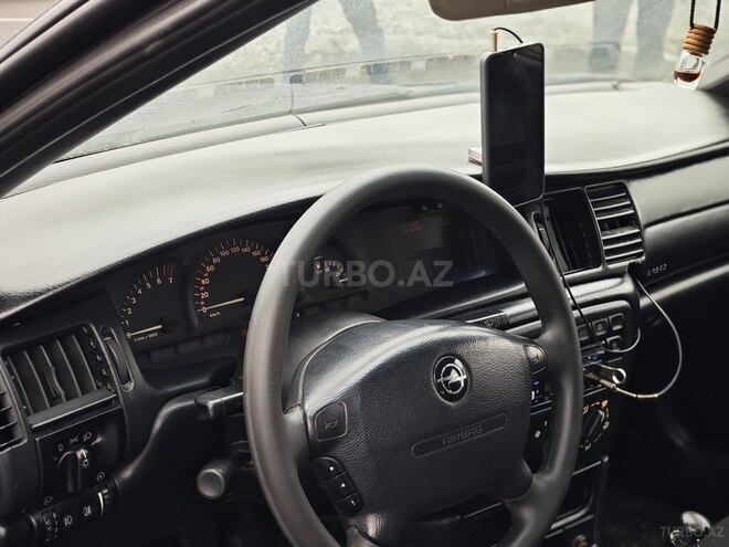Opel Vectra 1996, 200,000 km - 2.0 l - Göyçay