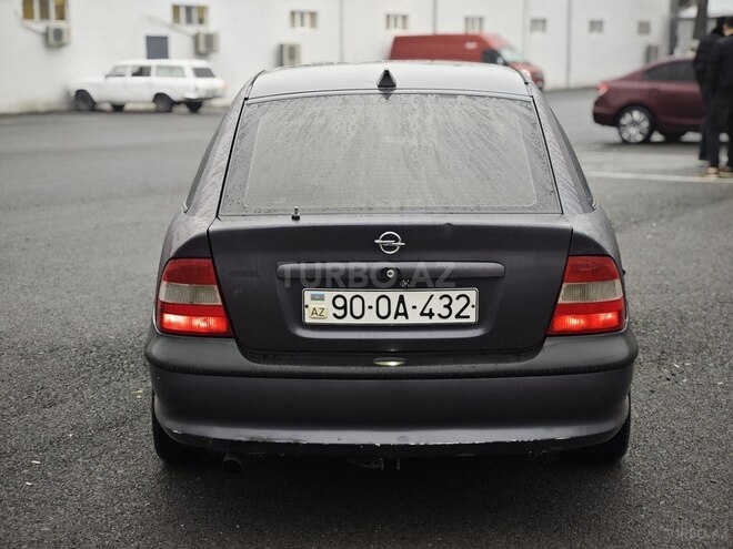 Opel Vectra 1996, 200,000 km - 2.0 l - Göyçay