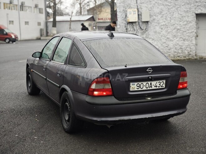 Opel Vectra 1996, 200,000 km - 2.0 l - Göyçay