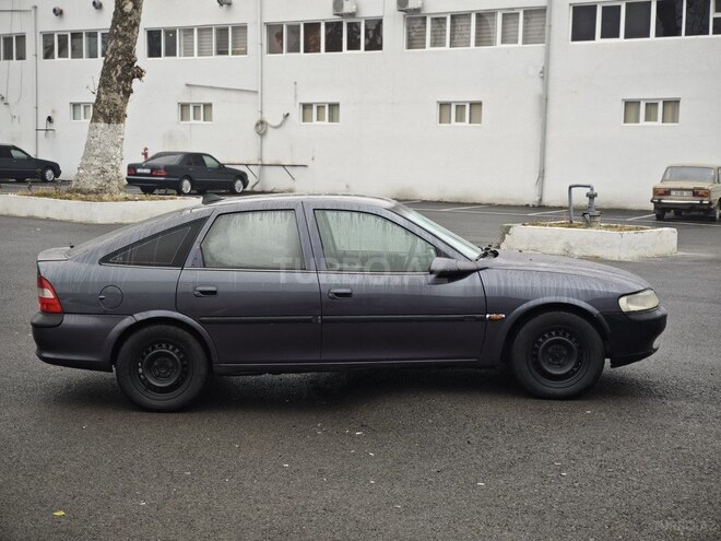 Opel Vectra 1996, 200,000 km - 2.0 l - Göyçay