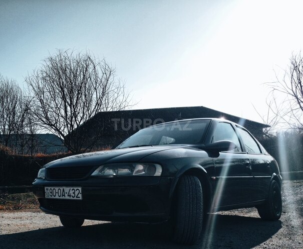 Opel Vectra 1996, 200,000 km - 2.0 l - Göyçay