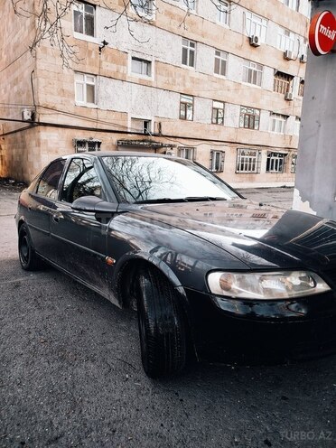 Opel Vectra 1996, 200,000 km - 2.0 l - Göyçay