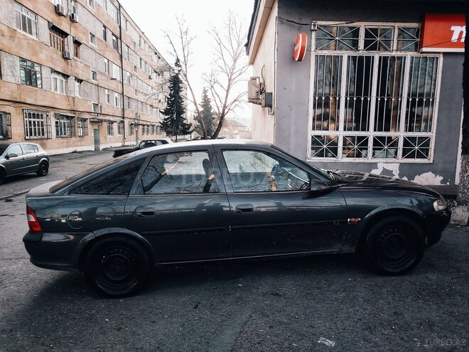 Opel Vectra 1996, 200,000 km - 2.0 l - Göyçay
