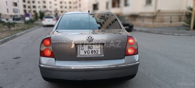 Volkswagen Passat 2002, 285,752 km - 1.8 l - Bakı