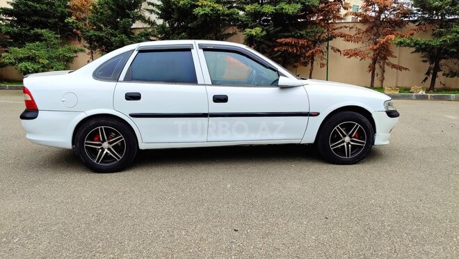 Opel Vectra 1998, 527,000 km - 1.8 l - Sumqayıt