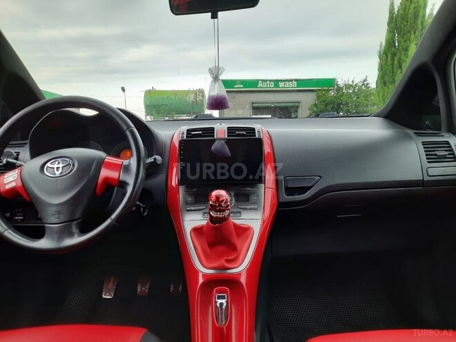 Toyota Auris 2008, 250,000 km - 1.4 l - Mingəçevir