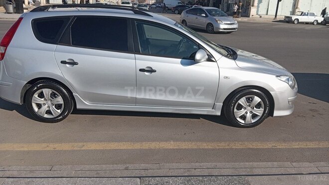 Hyundai i30 2010, 240,000 km - 1.6 l - Gəncə