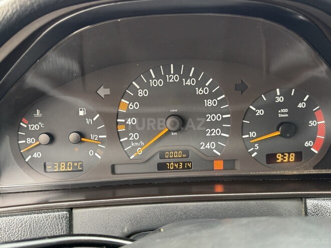 Mercedes E 220 d 1998, 704,314 km - 2.2 л - Bakı