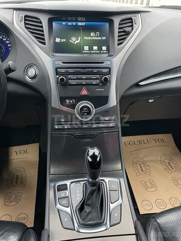 Hyundai Grandeur 2015, 185,000 km - 2.2 l - Bakı