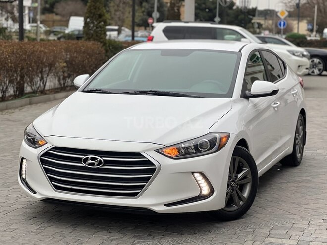Hyundai Elantra 2018, 99,000 km - 2.0 l - Bakı