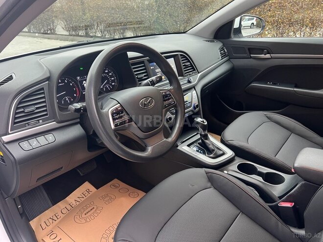 Hyundai Elantra 2018, 99,000 km - 2.0 l - Bakı