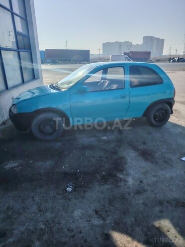 Opel Corsa 1994, 400,000 km - 1.4 l - Bakı