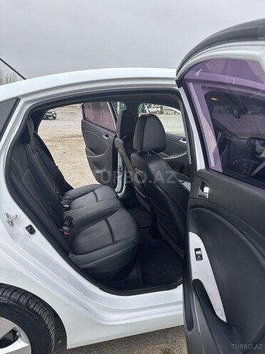 Hyundai Accent 2015, 105,000 km - 1.4 l - Siyəzən