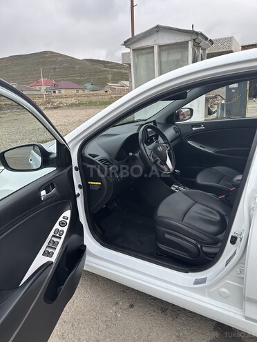 Hyundai Accent 2015, 105,000 km - 1.4 l - Siyəzən