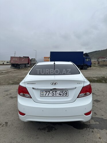 Hyundai Accent 2015, 105,000 km - 1.4 l - Siyəzən