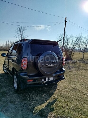 Chevrolet Niva 2007, 130,000 km - 1.7 л - Şəki