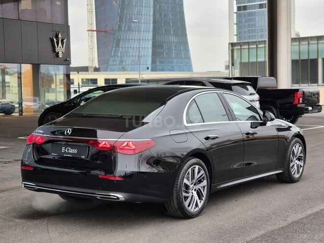 Mercedes E 350 e-5