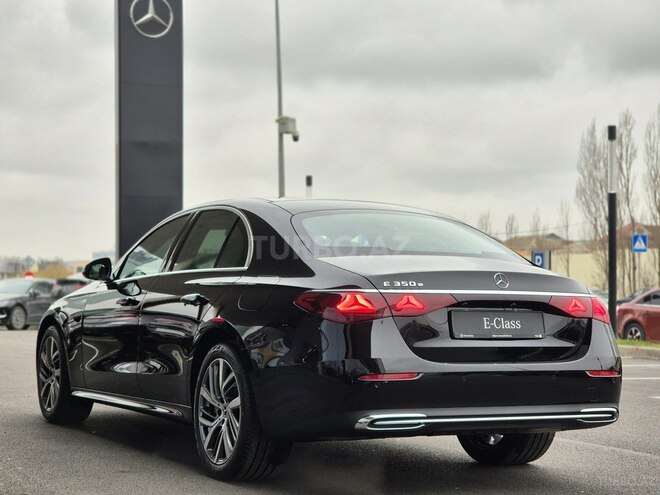 Mercedes E 350 e-4