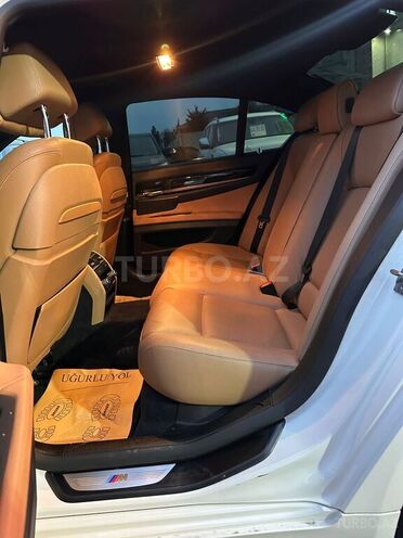 BMW 740-9